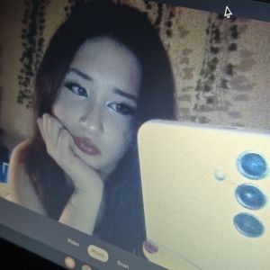 Meet your Posher, Vanessa